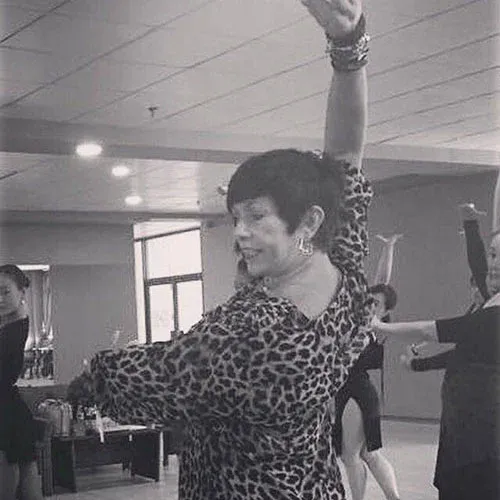<a href="http://cantinerocamp.pl/index.php?option=com_content&view=article&id=68&lang=en"  target="_blank" ></a>   Carol Macraild  is a latin finalist in all major professional events. Danced from junior, youth and amateur in both ballroom and latin.